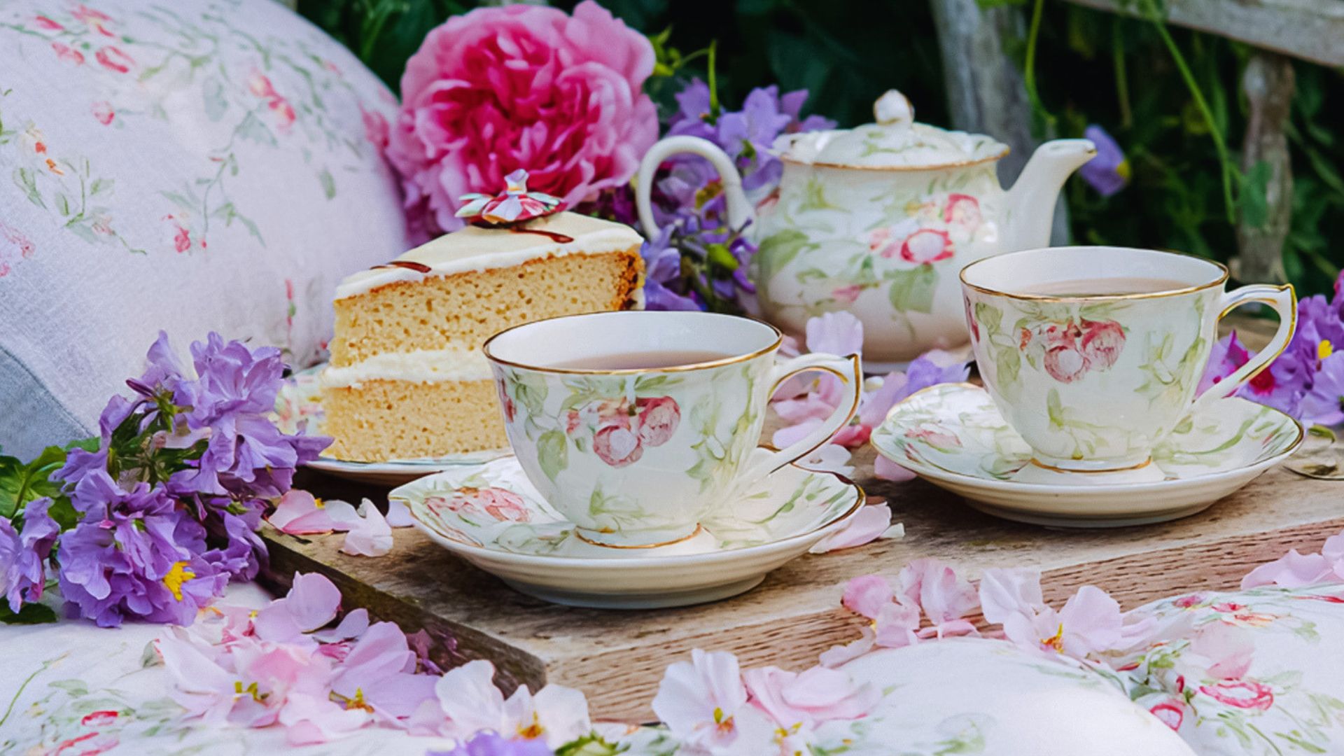 Cake & Tea in the Garden